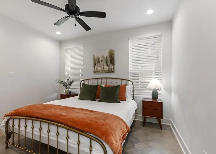 Bourbon House King Bed Luxury Amenities Fast Wifi * Lafayette
